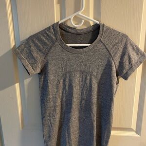 Lululemon swiftly tech tee